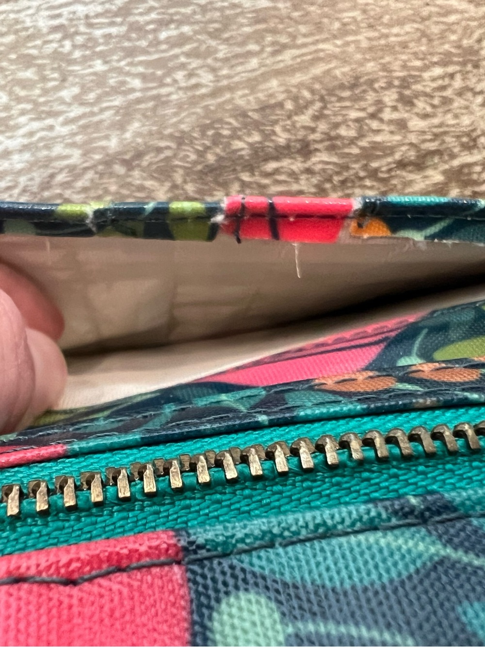 Floral Zip Wristlet Wallet w/RFID card - Picture 5 of 8